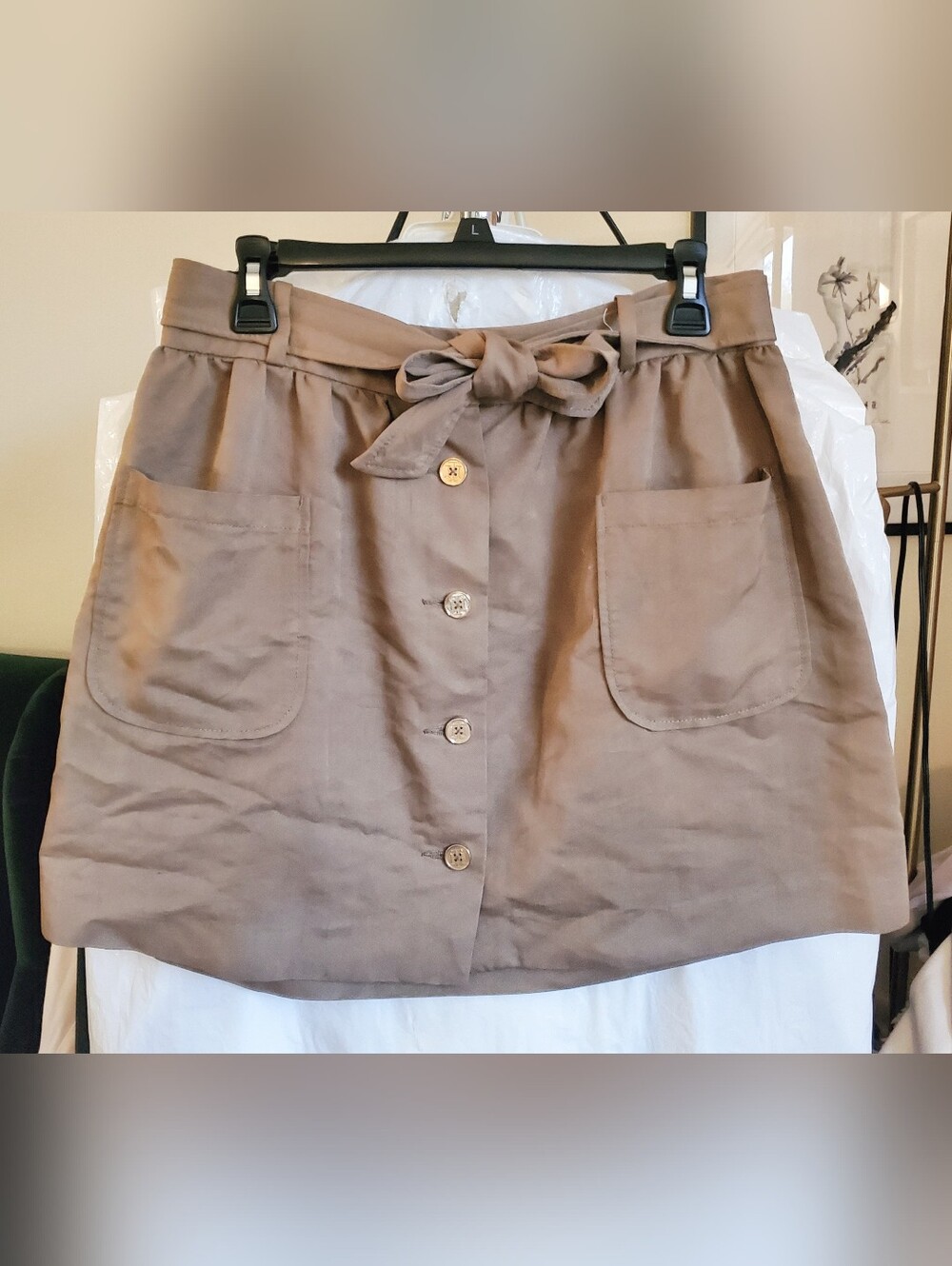 Tommy Hilfiger Silver Logo Button on Light Taupe Fabric